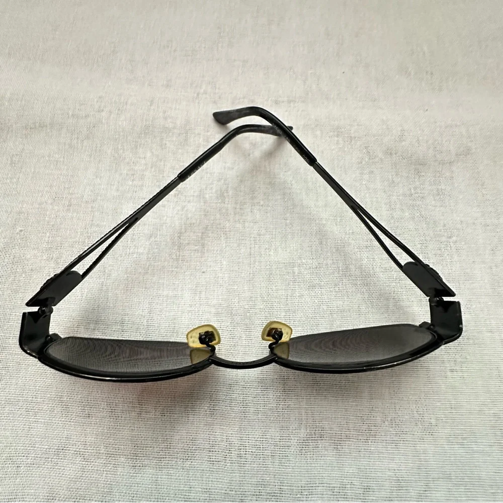 Vintage Gianni Versace Authentic Medusa Black Metal Sunglasses X48